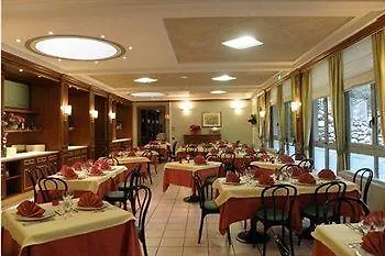 Hotel Morimondo فندق Morimondo