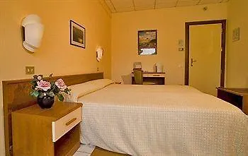 Hotel Morimondo Otel Morimondo